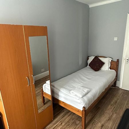 Ruxley Rooms Sidcup Eksteriør billede
