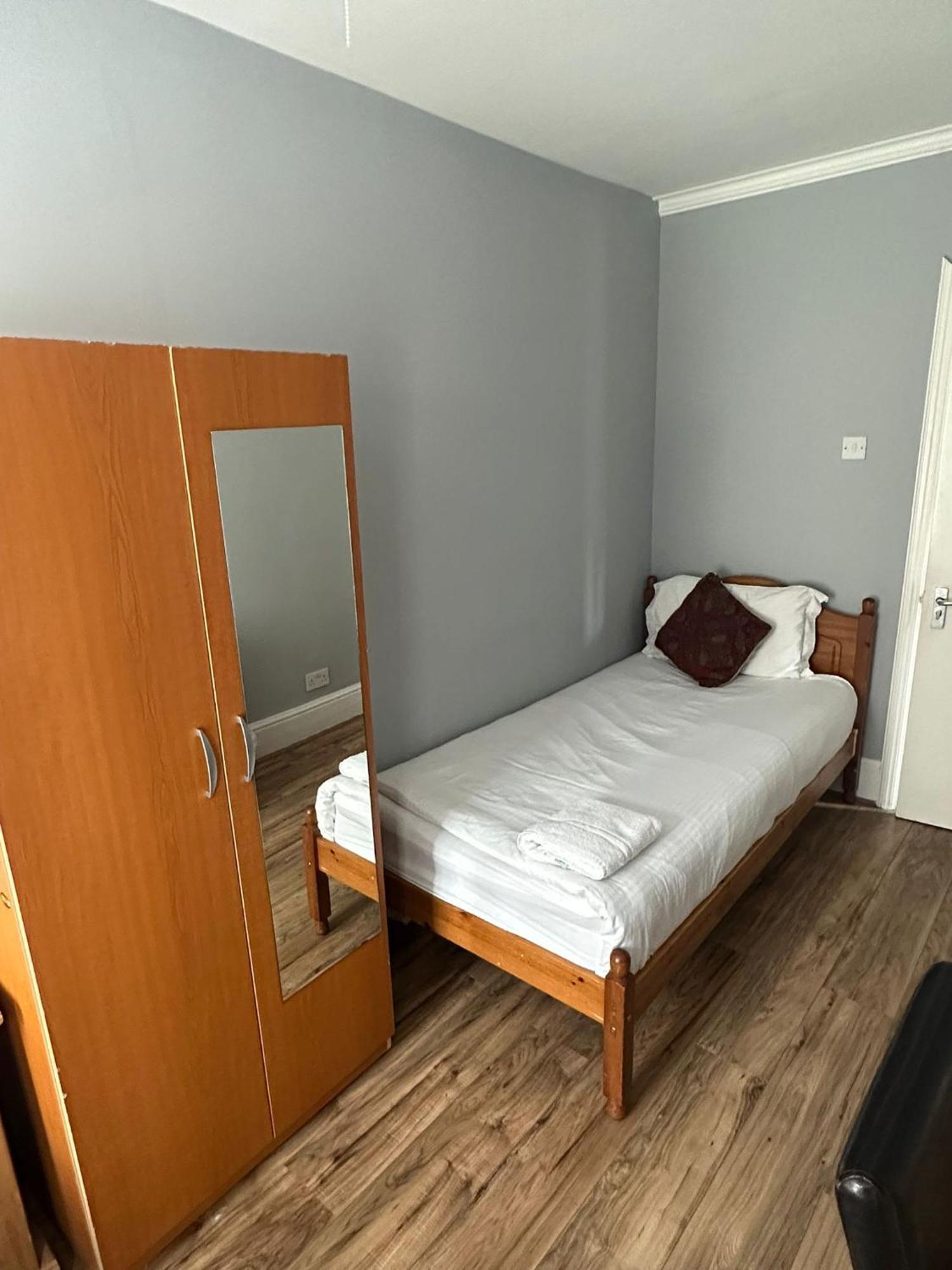 Ruxley Rooms Sidcup Eksteriør billede